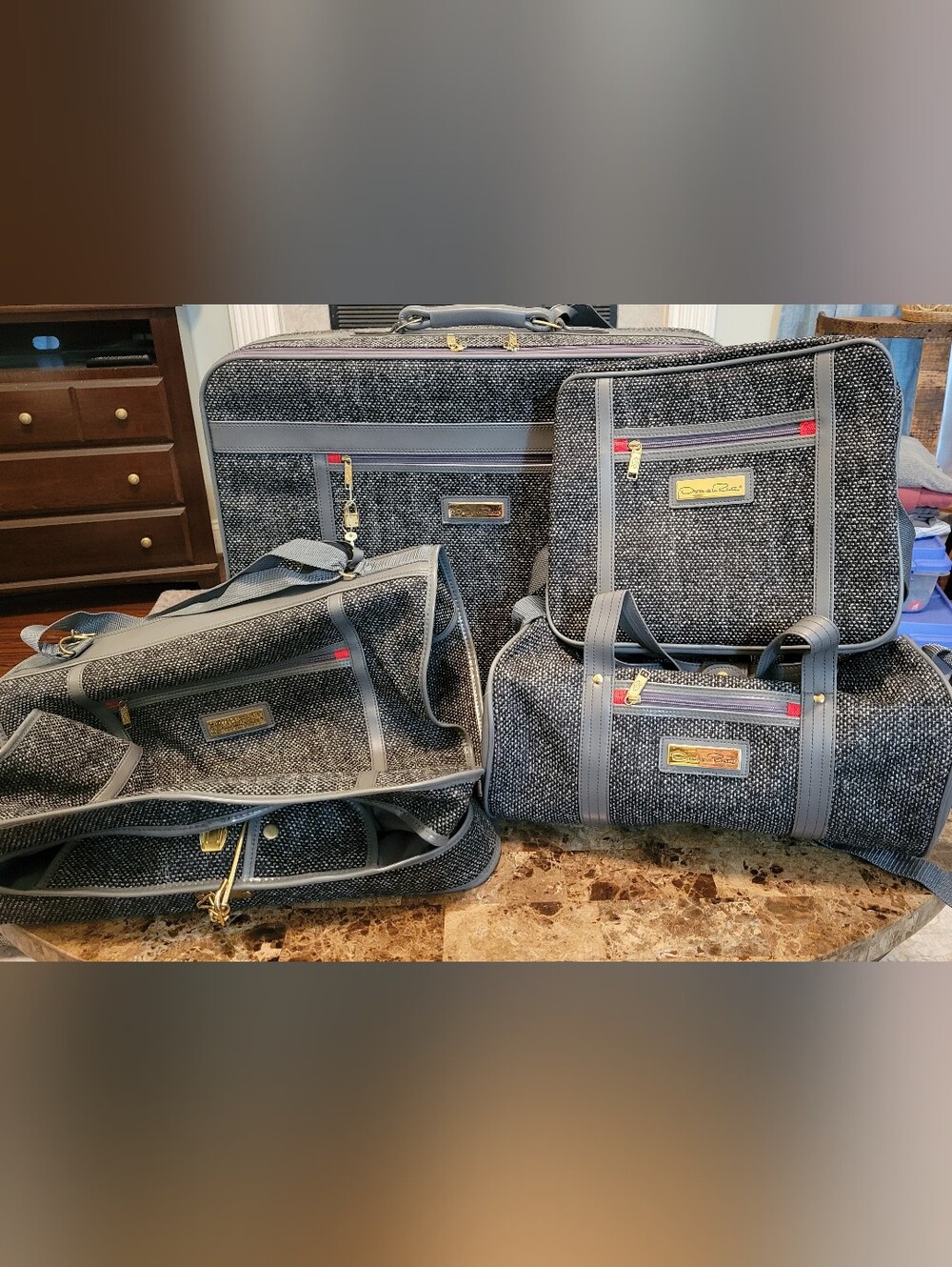 Oscar de la Renta Gray Tweed Textured Travel Bag Set with Gold Hardware